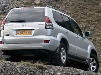 Toyota Land Cruiser Invincible (2007) - picture 14 of 17