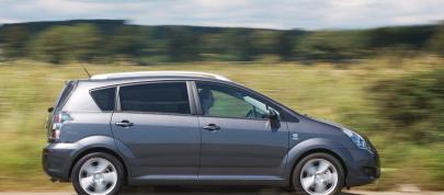 Toyota Verso (2007) - picture 7 of 14