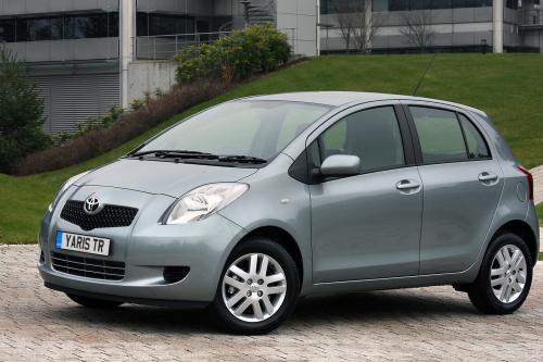 Toyota Yaris TR (2007) - picture 1 of 3