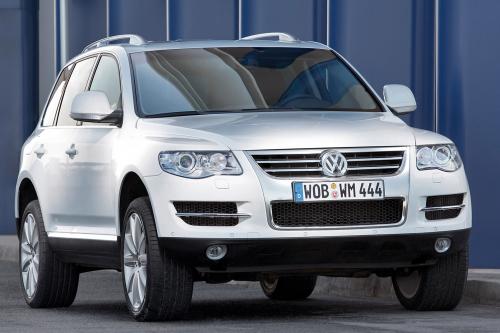Volkswagen Touareg Blue TDI (2007) - picture 1 of 2