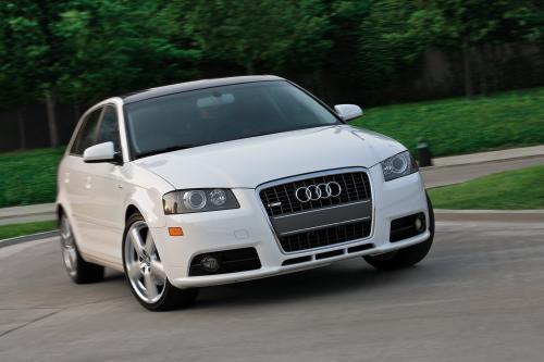 Audi A3 (2008) - picture 1 of 8