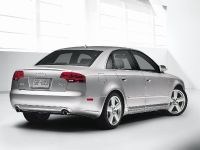Audi A4 Sline (2008) - picture 6 of 7