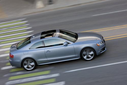 Audi A5 (2008) - picture 8 of 19