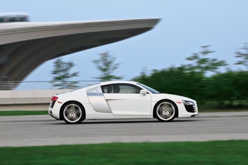 Audi R8 (2008) - picture 8 of 26