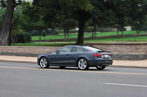 Audi S5 (2008) - picture 9 of 20