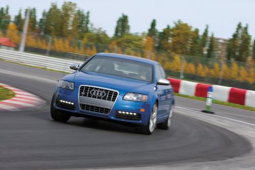 Audi S6 (2008) - picture 1 of 13