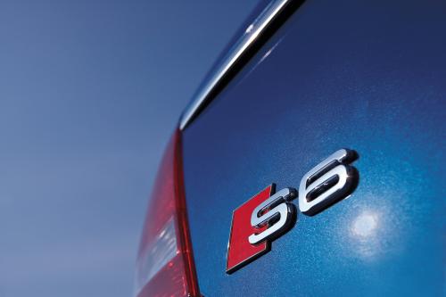 Audi S6 (2008) - picture 8 of 13