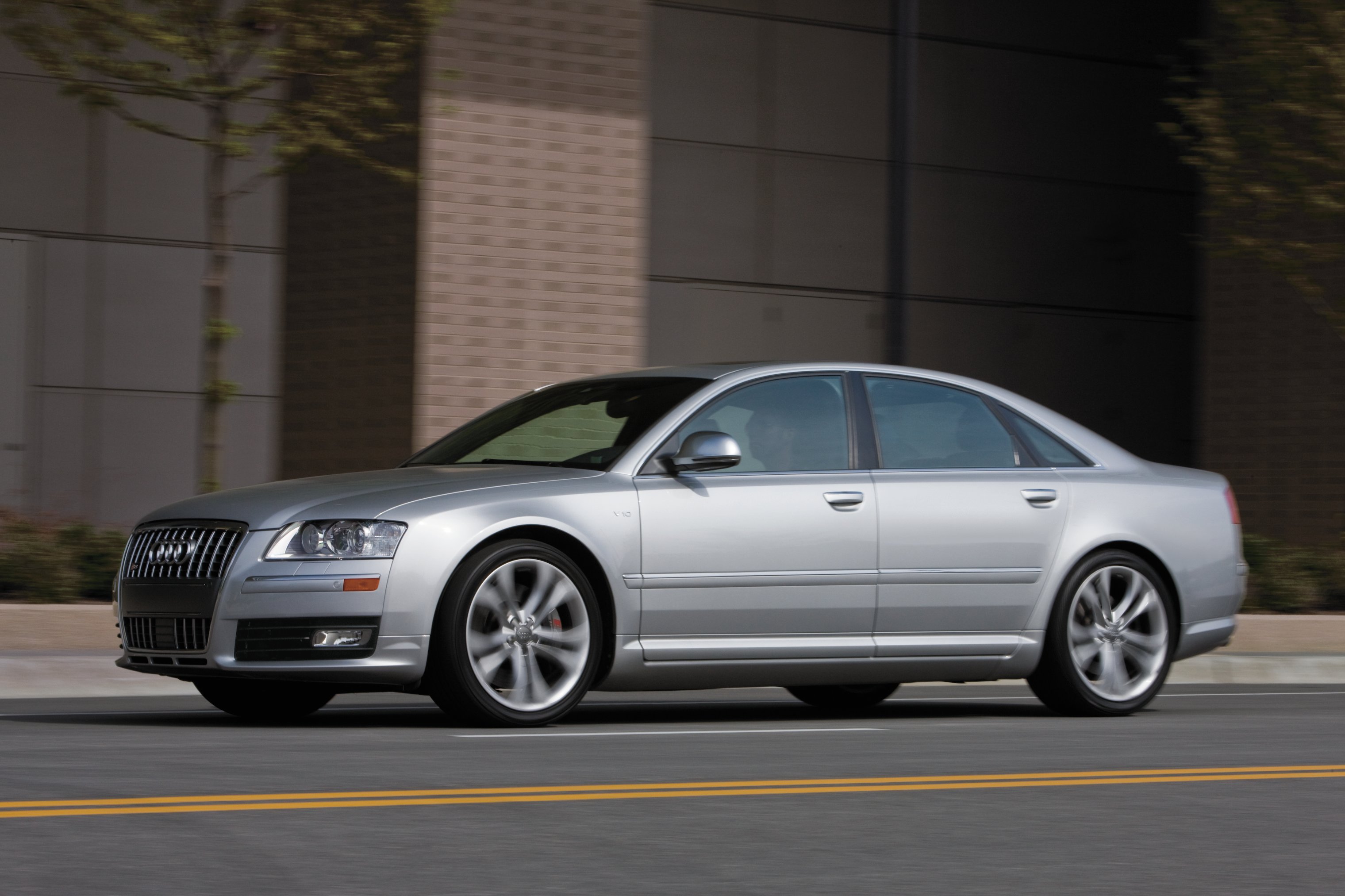 Audi S8