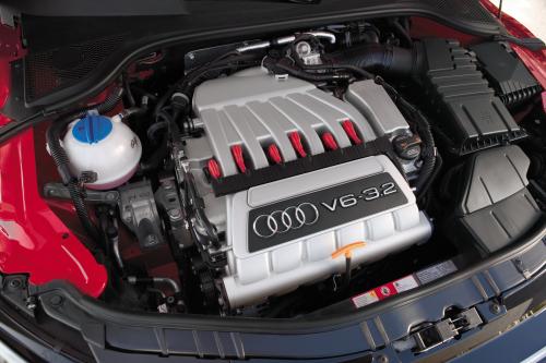 Audi TT Coupe (2008) - picture 9 of 16