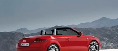 Audi TT Roadster (2008) - picture 12 of 15