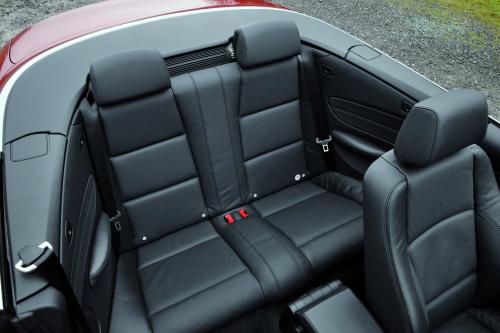 BMW 1 Series Convertible (2008) - picture 9 of 9