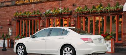 Honda Accord EX-L V6 Sedan (2008) - picture 39 of 62