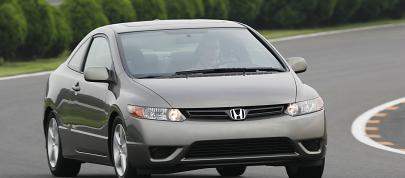 Honda Civic Coupe (2008) - picture 4 of 19