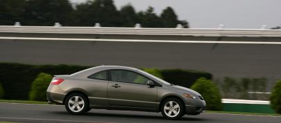 Honda Civic Coupe (2008) - picture 7 of 19