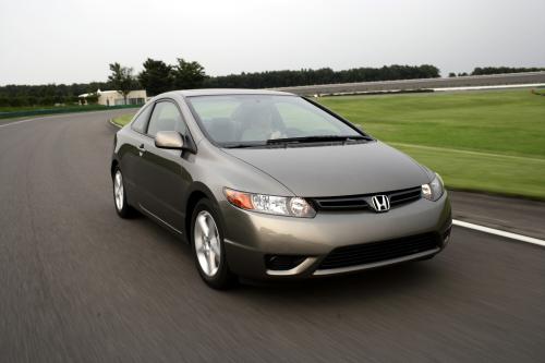 Honda Civic Coupe (2008) - picture 1 of 19