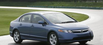 Honda Civic Sedan (2008) - picture 7 of 28