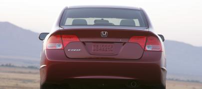 Honda Civic Sedan (2008) - picture 15 of 28