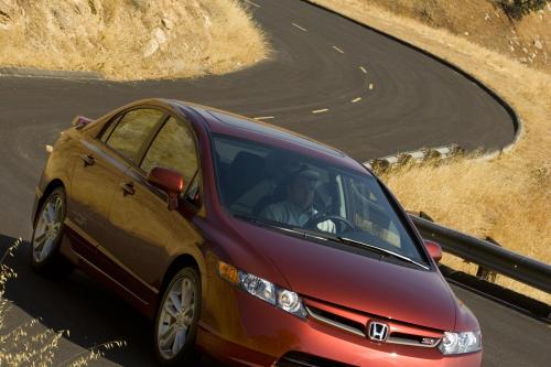 Honda Civic SI Sedan (2008) - picture 8 of 18