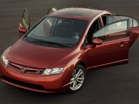 Honda Civic SI Sedan (2008) - picture 2 of 18
