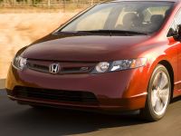 Honda Civic SI Sedan (2008) - picture 13 of 18