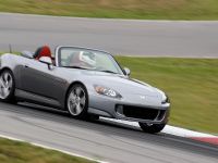 Honda S2000 CR (2008) - picture 3 of 6