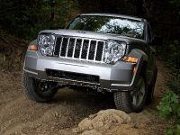 Jeep Liberty Limited (2008) - picture 5 of 14