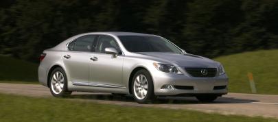 Lexus LS 460 (2009) - picture 4 of 24