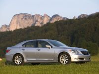 Lexus LS 460 (2009) - picture 19 of 24