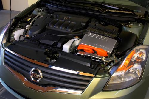 Nissan Altima Hybrid (2008) - picture 8 of 10