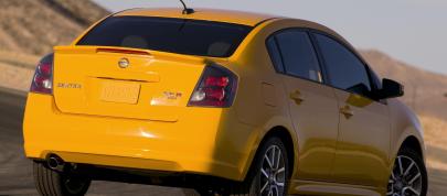Nissan Sentra SE-R (2008) - picture 4 of 12