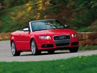Audi S4 Cabriolet (2009) - picture 3 of 10