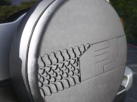 Toyota FJ Cruiser (2008) - picture 3 of 12