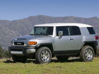 Toyota FJ Cruiser (2008) - picture 8 of 12