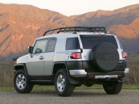 Toyota FJ Cruiser (2008) - picture 6 of 12