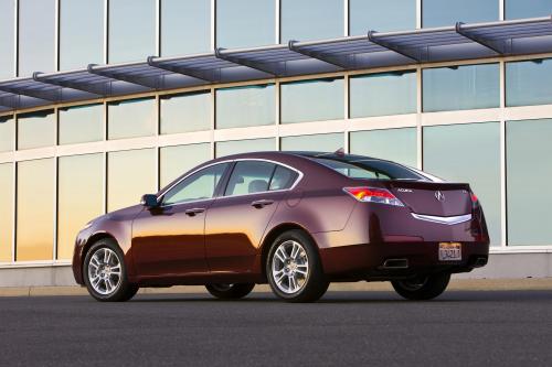 Acura TL (2009) - picture 8 of 14