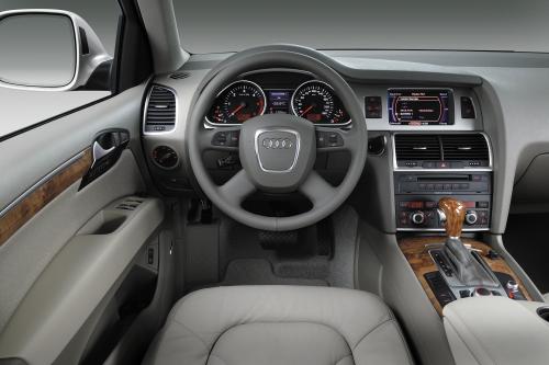 Audi Q7 TDI (2009) - picture 8 of 11