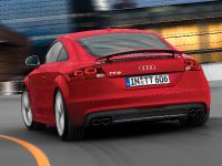 Audi TTS (2009) - picture 4 of 13