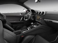 Audi TTS (2009) - picture 13 of 13