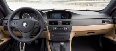 BMW M3 E92 (2009) - picture 28 of 41
