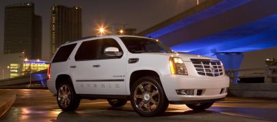 Cadillac Escalade Hybrid (2009) - picture 7 of 14