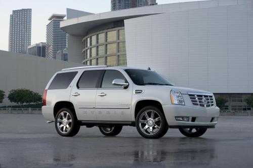 Cadillac Escalade Hybrid (2009) - picture 9 of 14