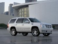 Cadillac Escalade Hybrid (2009) - picture 3 of 14