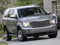 Chrysler Aspen Hemi Hybrid (2009) - picture 1 of 4