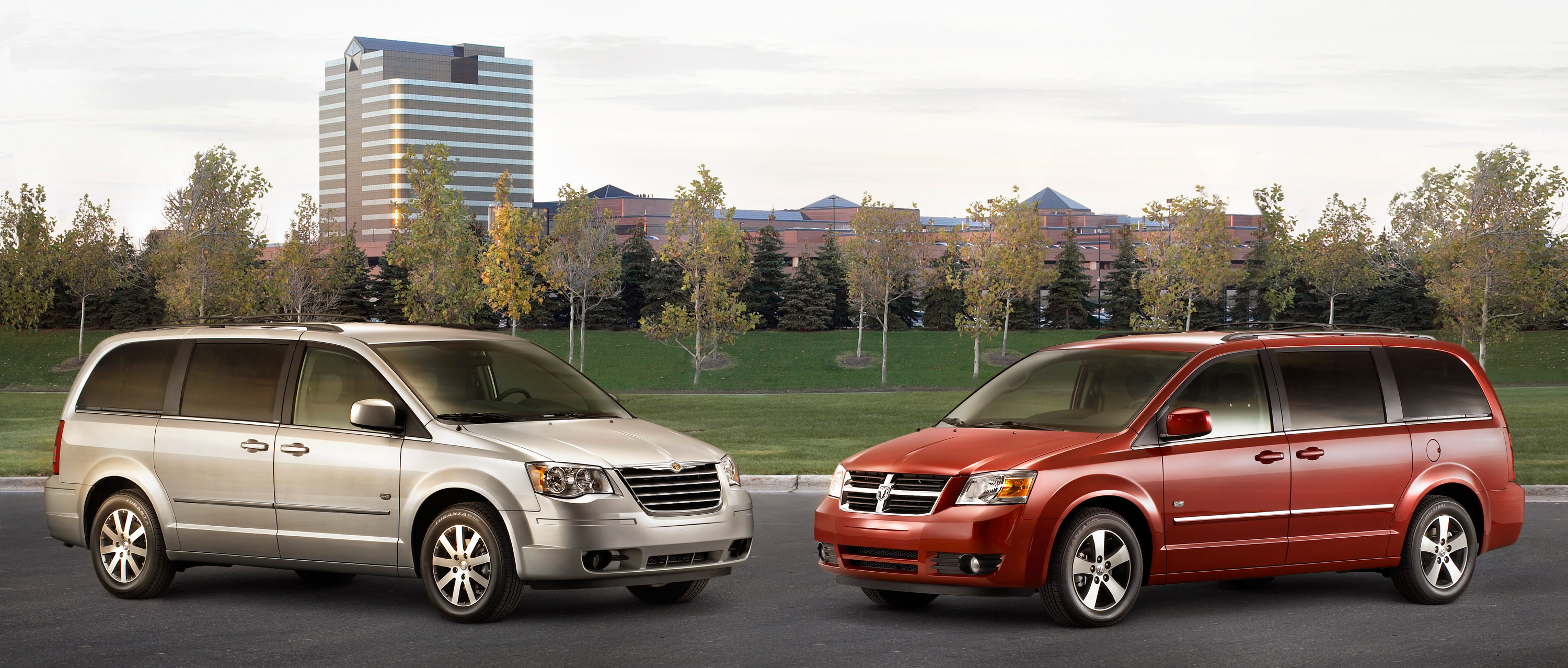 Chrysler Town & Country 25th Anniversary Edition
