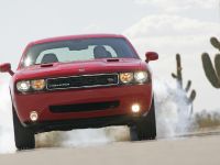 Dodge Challenger (2009) - picture 1 of 9