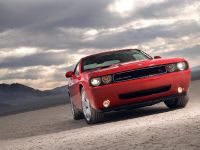 Dodge Challenger (2009) - picture 3 of 9