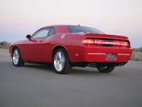 Dodge Challenger (2009) - picture 5 of 9