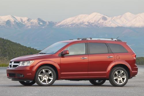 Dodge Journey (2009) - picture 8 of 9
