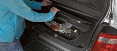 Ford Escape (2009) - picture 12 of 20