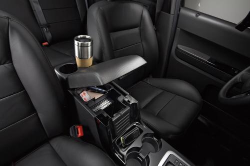 Ford Escape (2009) - picture 8 of 20